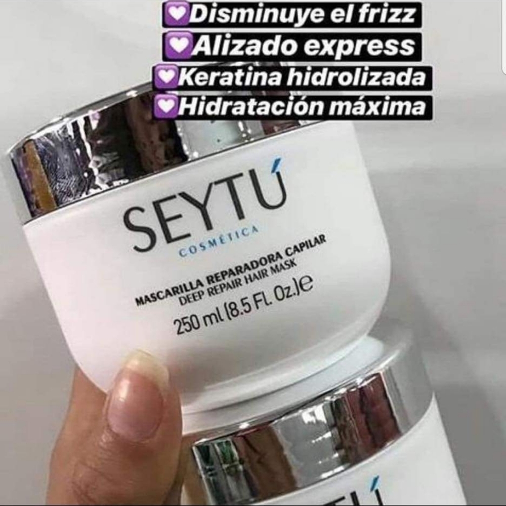 Lip gloss, Makeup  Seytu